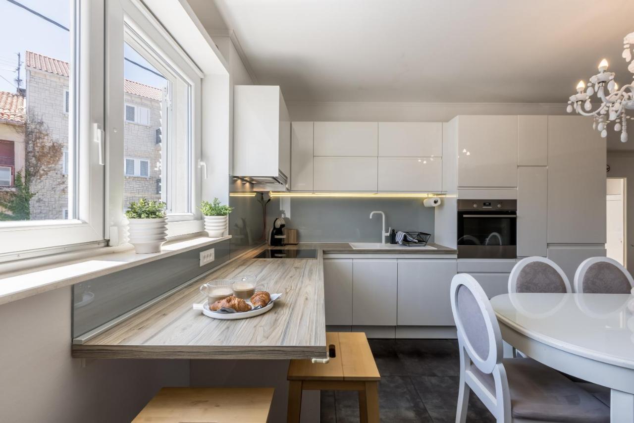 Central Park Apartment With Terrace Split Exterior foto